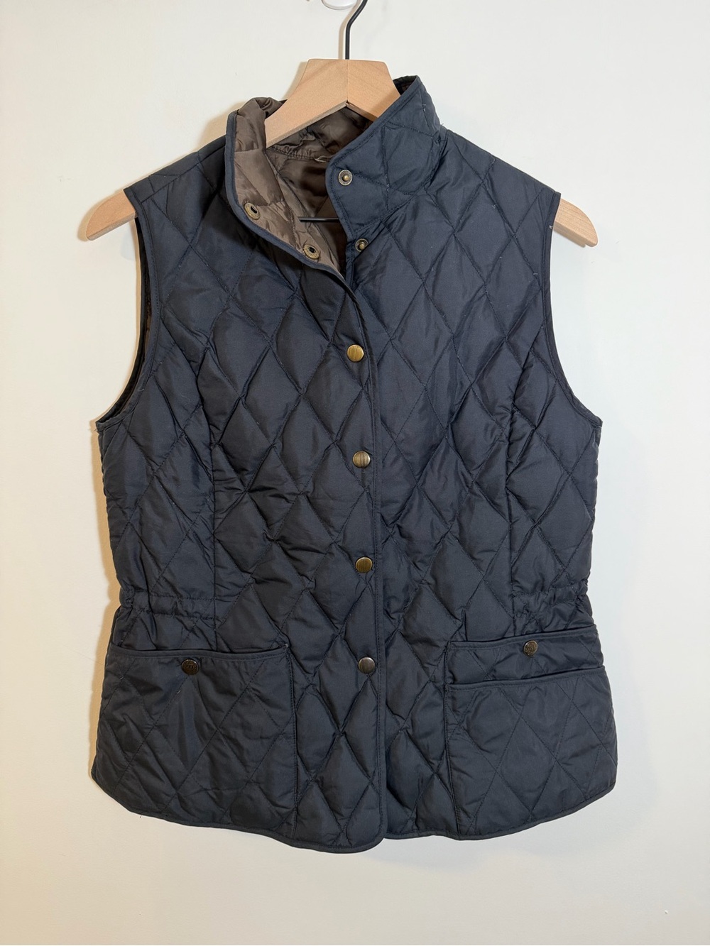 Eddie Bauer 550 Goode Down Navy Blue Quilted Puffer Vest Size Med Snap Buttons